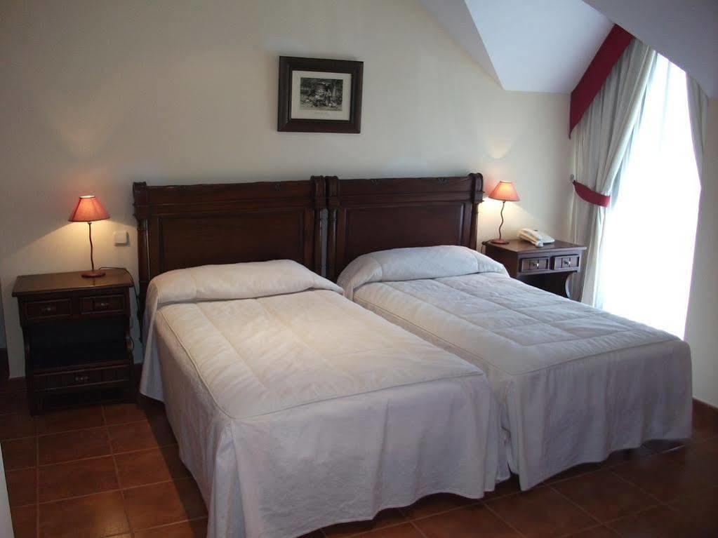 Hotel Dona Matilde Estepona Exterior photo